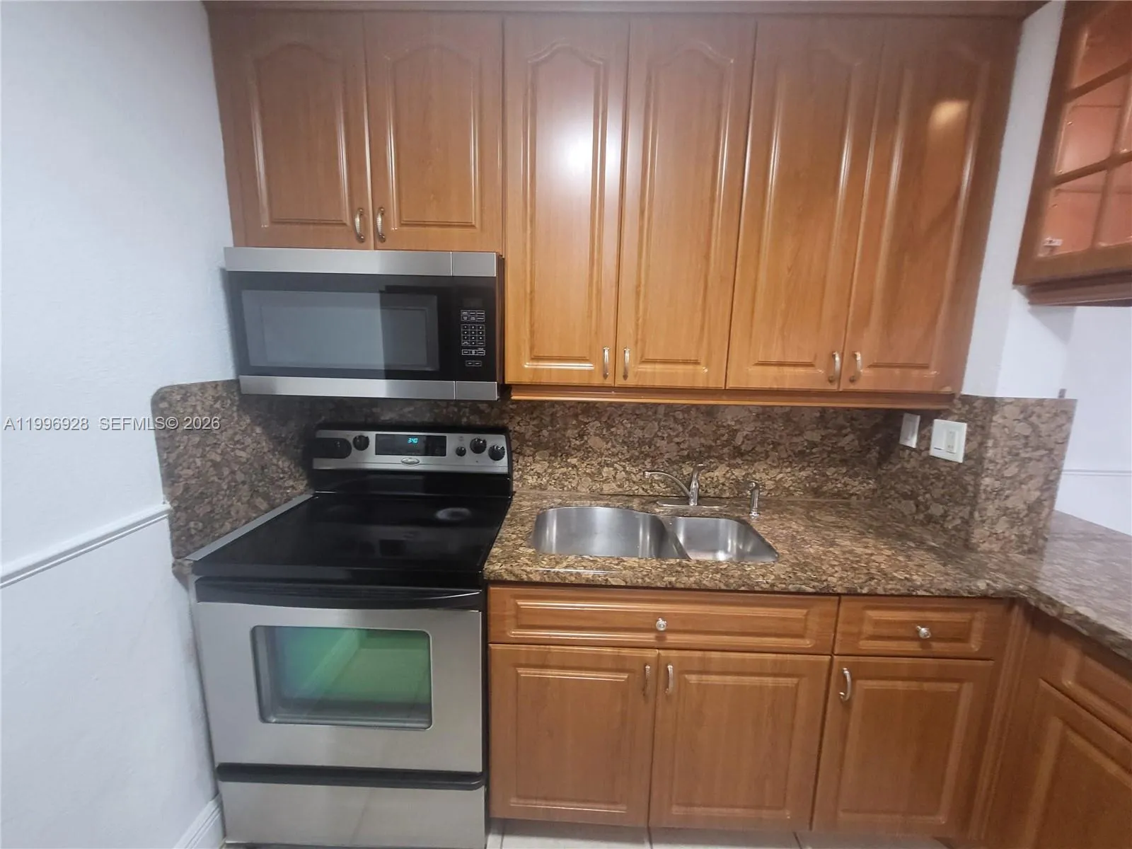 1275 W 35th St # 29B, Hialeah FL 33012