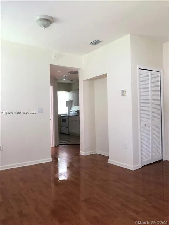 109 NW 6th Ave # 8, Miami FL 33128