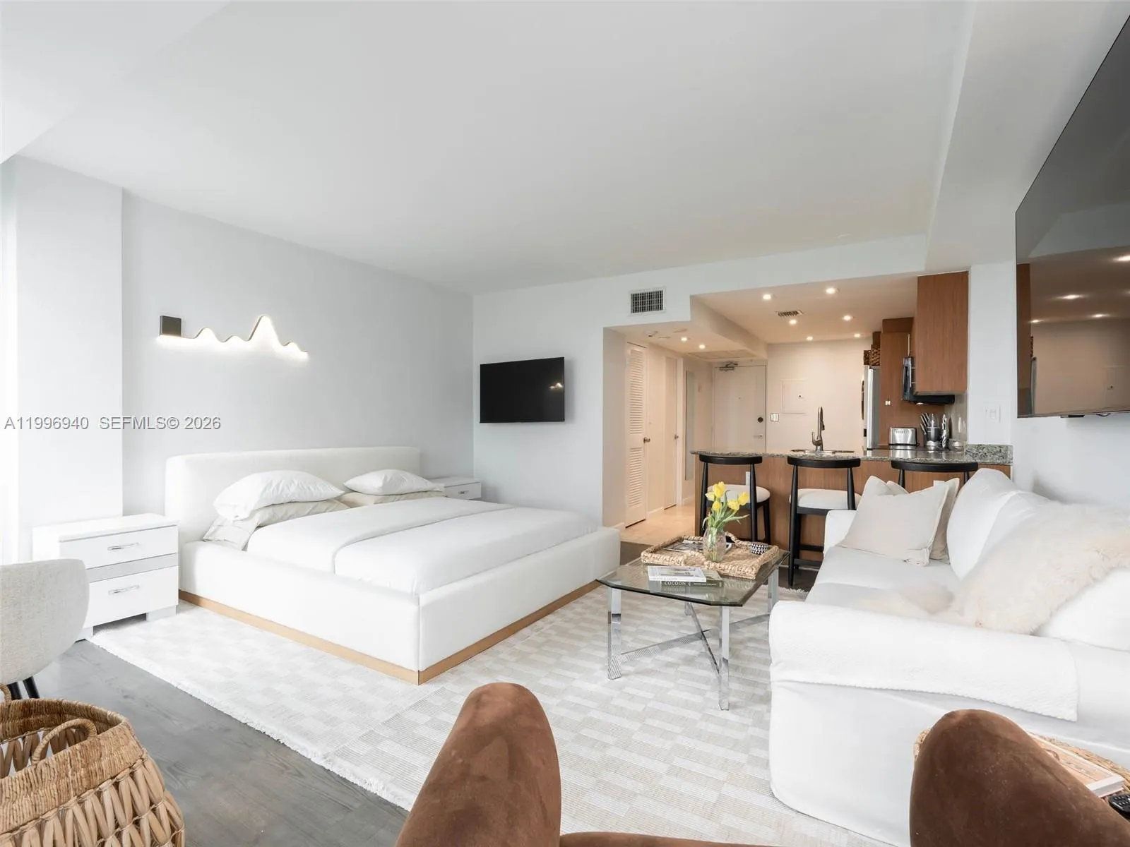 10275 Collins Ave # 402, Bal Harbour FL 33154