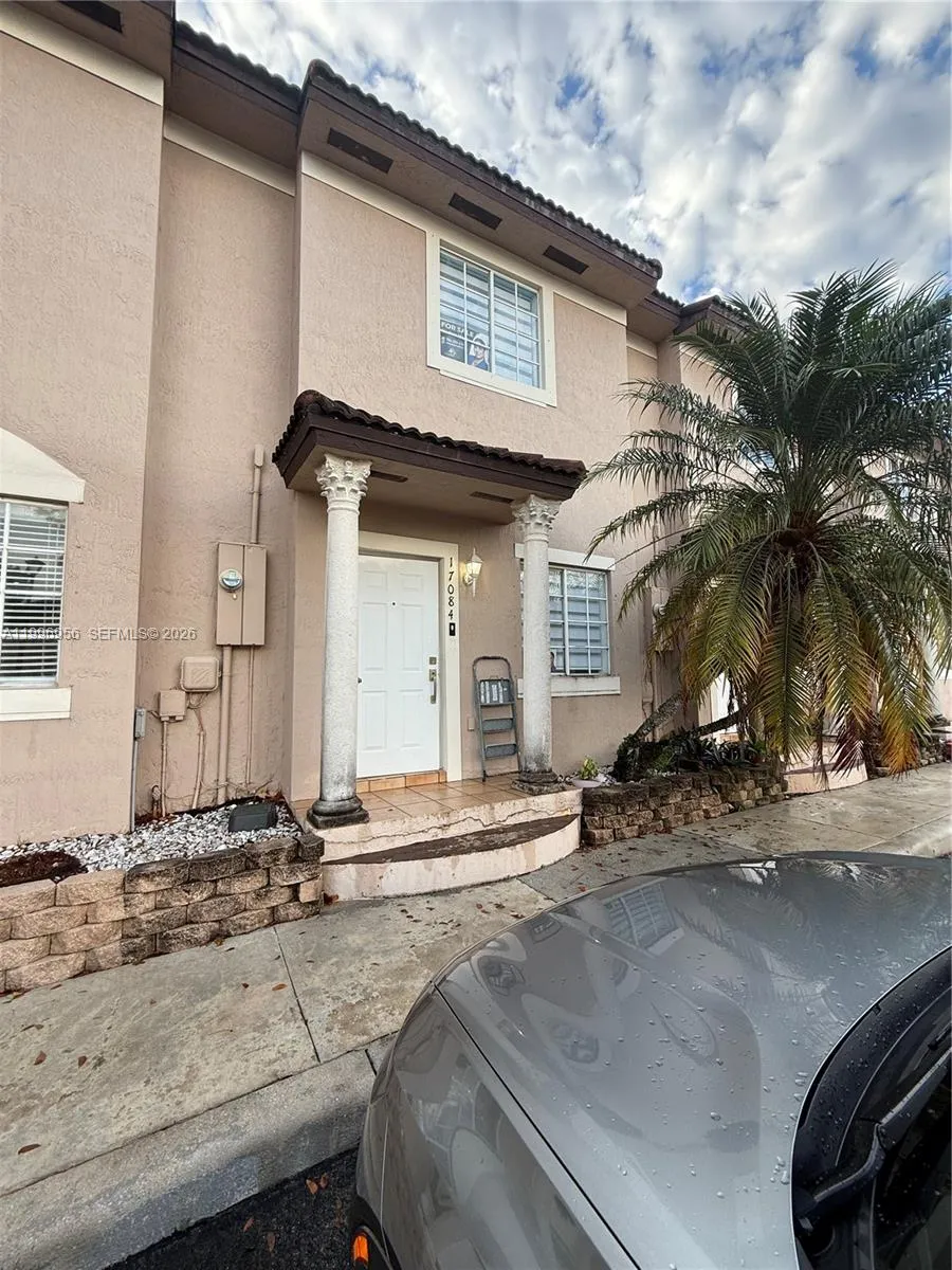 17084 SW 138th Ct, Miami FL 33177