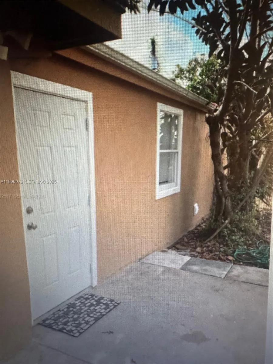 1625 NW 9th Ave # A, Fort Lauderdale FL 33311