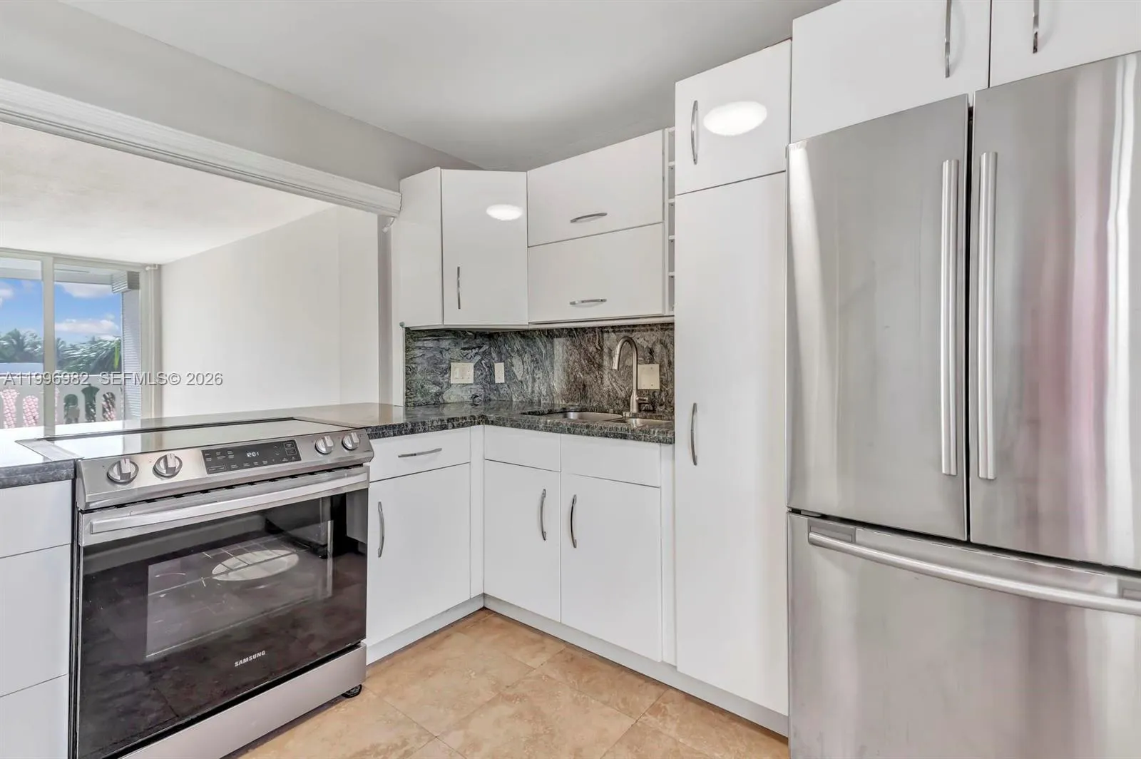 3199 S Ocean Dr # 406, Hallandale Beach FL 33009