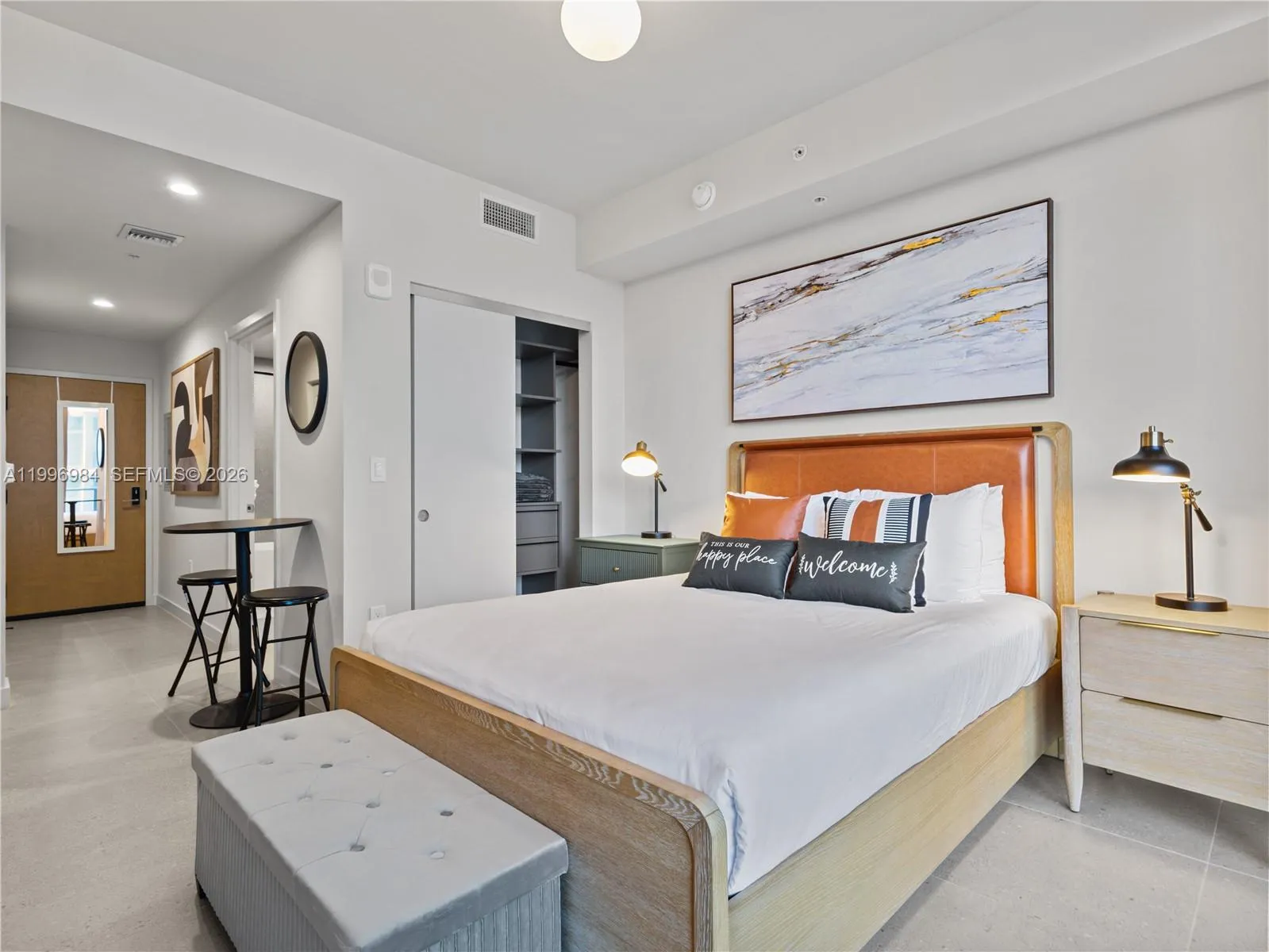 11 NE 6th St # 2102, Miami FL 33132