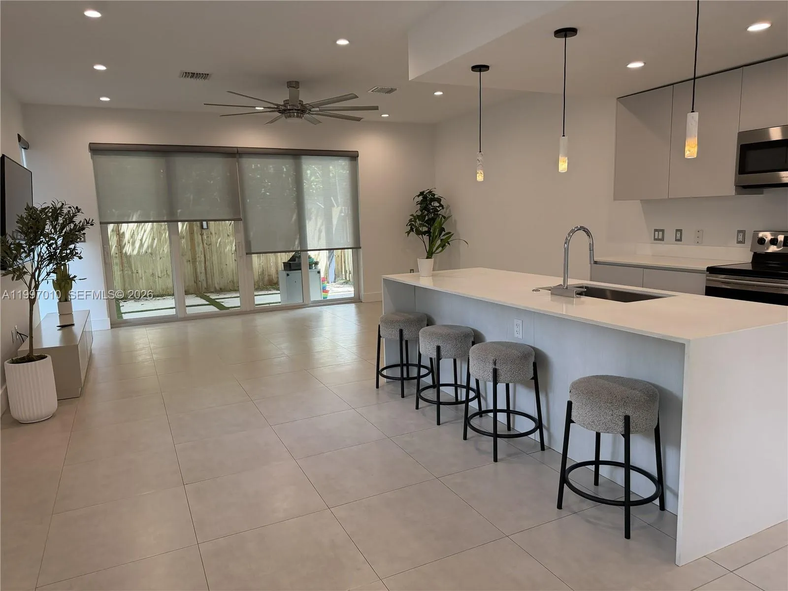 540 SW 6th Ave # 0, Fort Lauderdale FL 33315