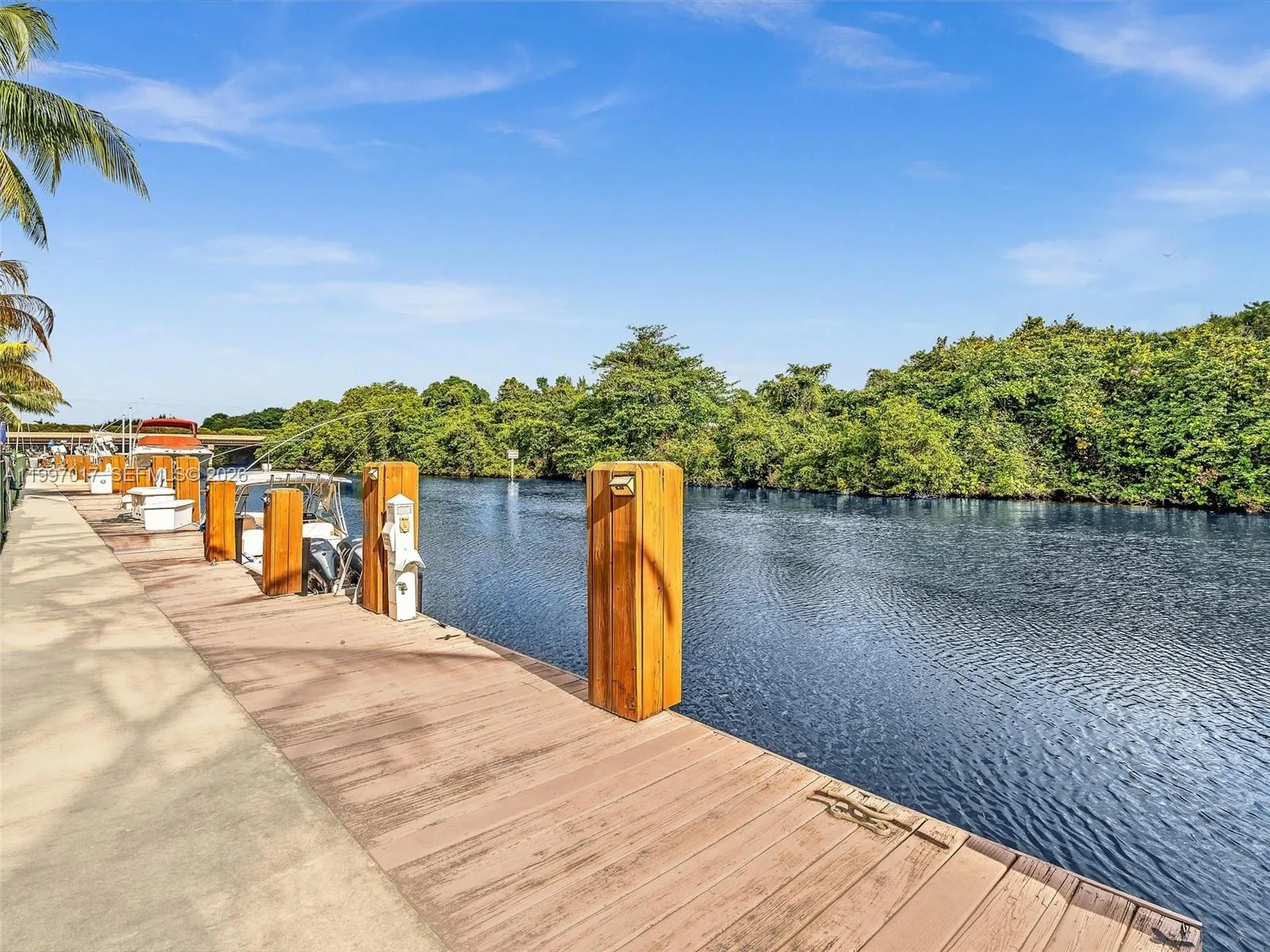 2901 Hidden Harbour St, Dania Beach FL 33312