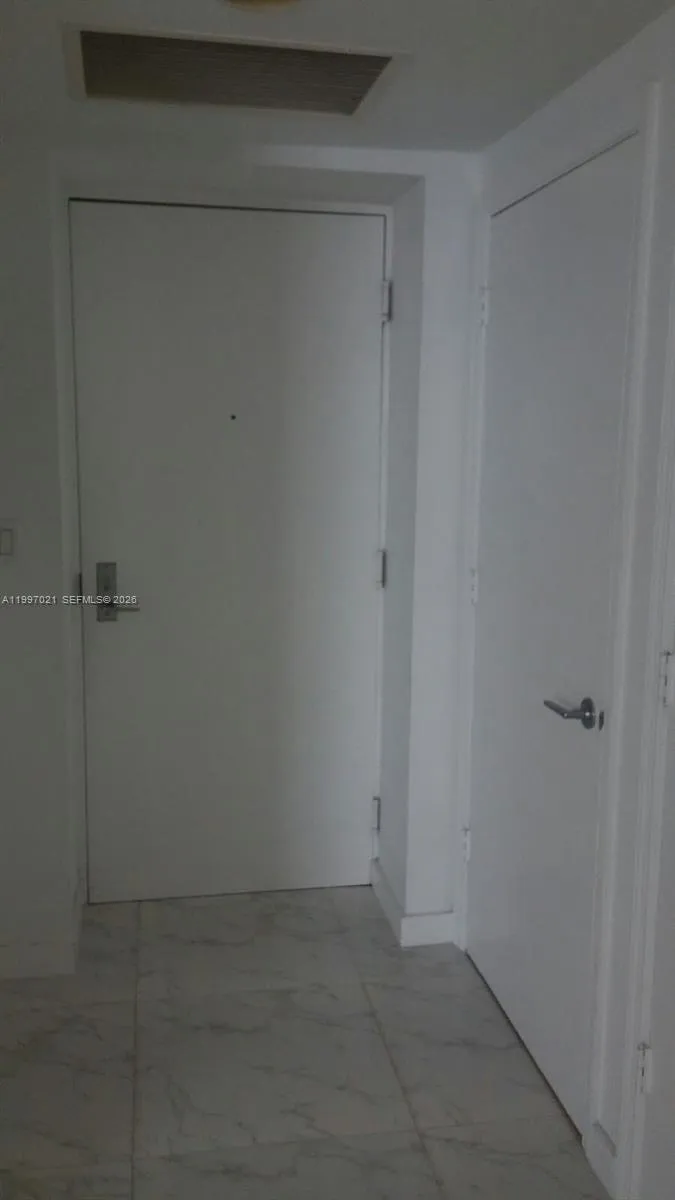 55 SE 6th St # 2310, Miami FL 33131