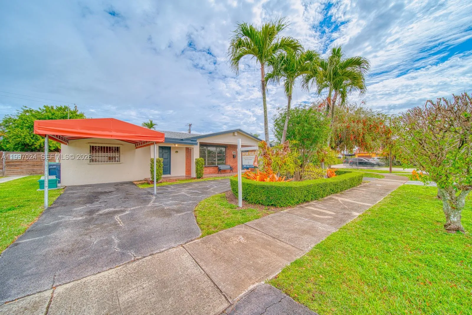 9961 SW 12th St, Miami FL 33174