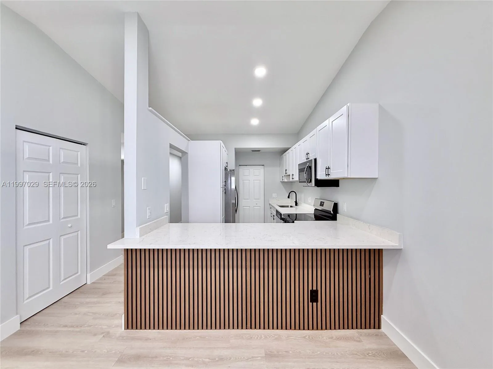 9254 NW 18th St, Pembroke Pines FL 33024