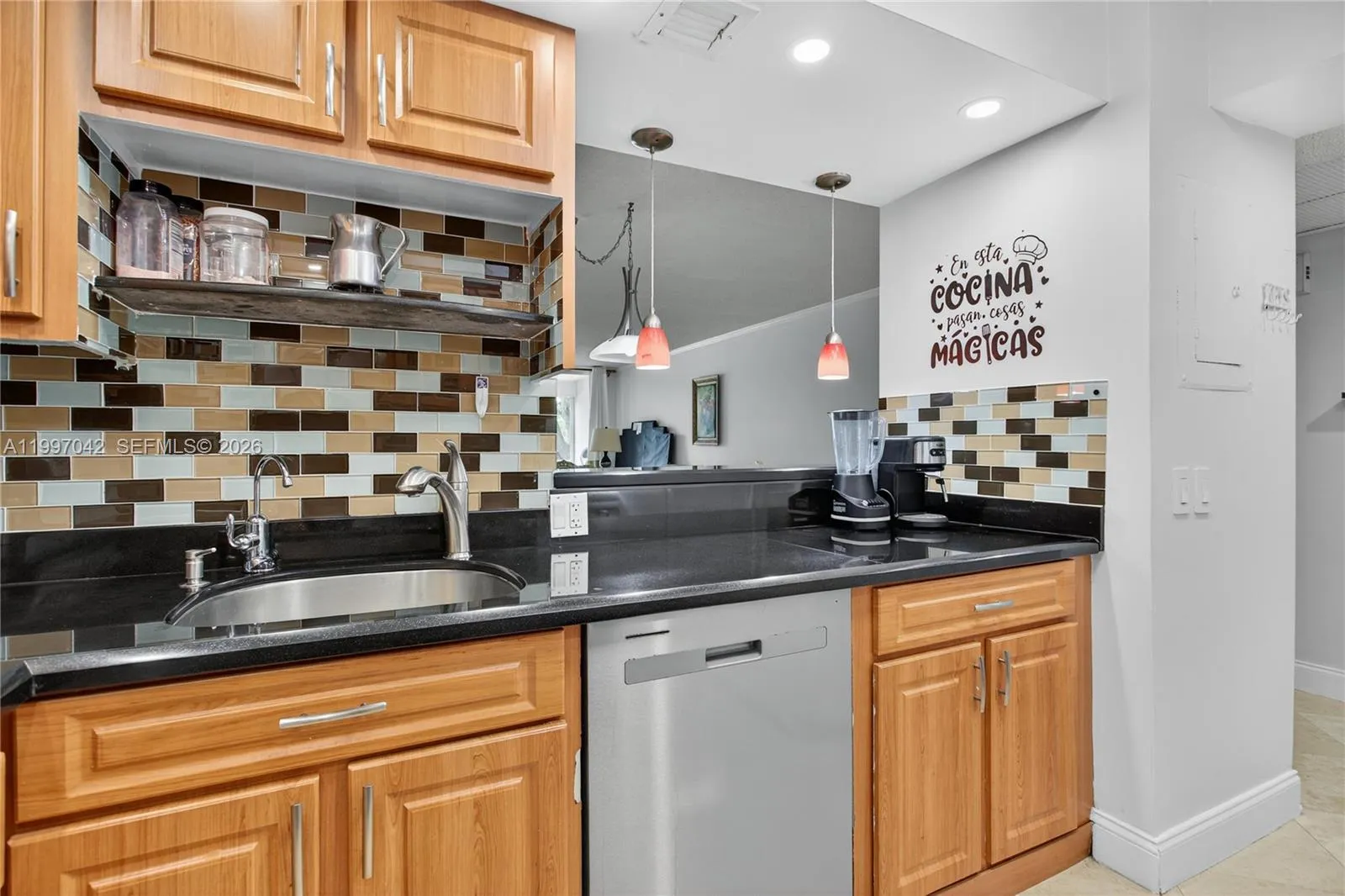 2671 S Course Dr # 206, Pompano Beach FL 33069