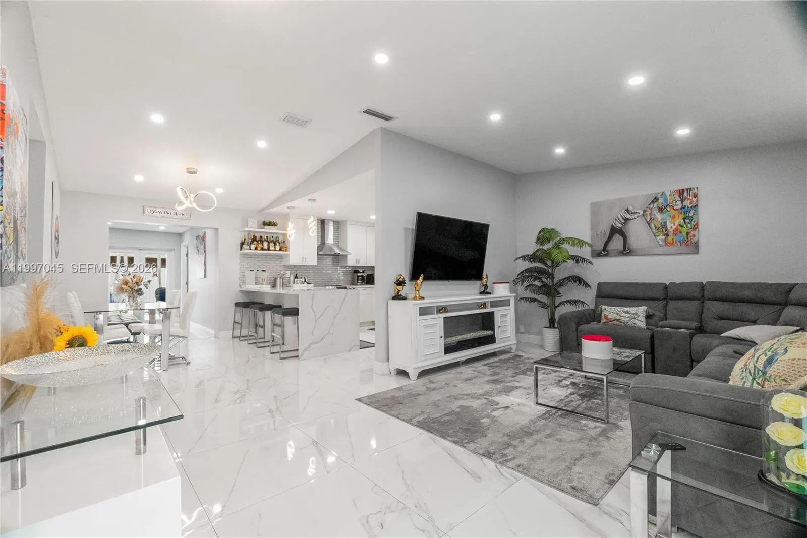 2222 SW 138th Ave, Miami FL 33175