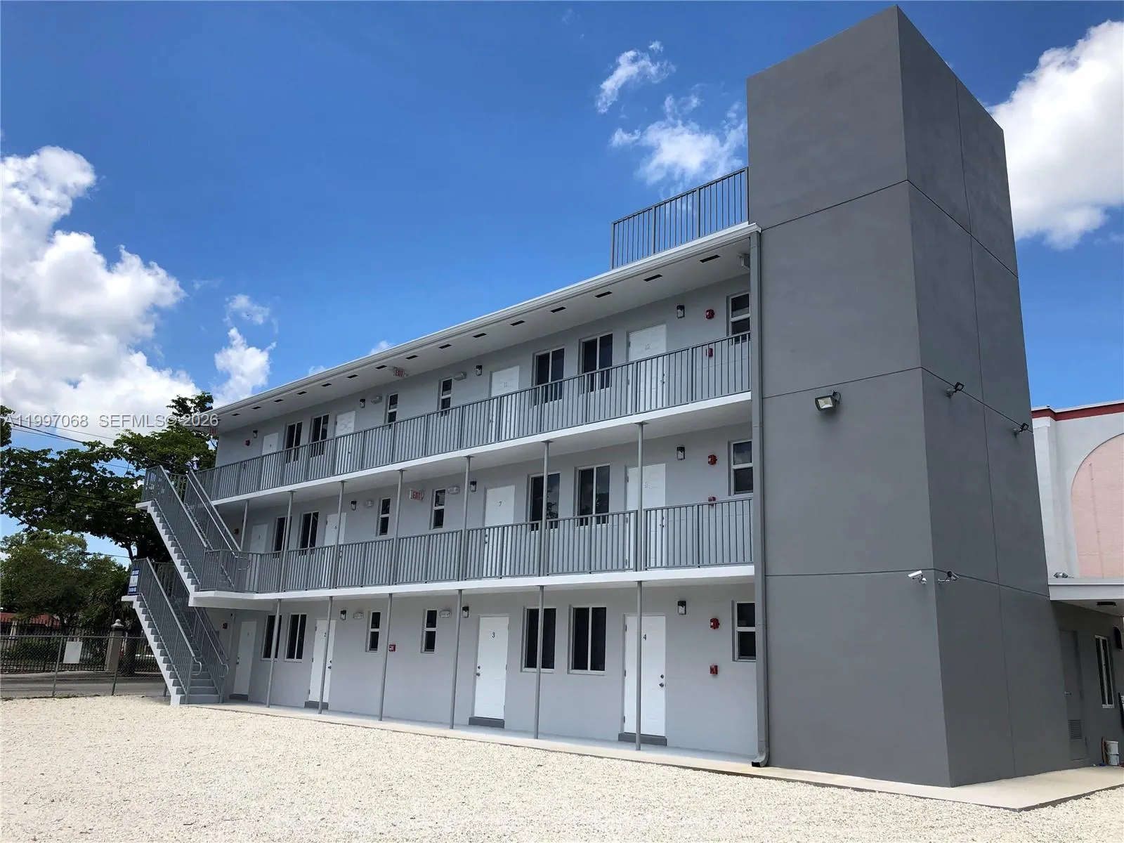 1737 NW 3rd Ave # 5, Miami FL 33136