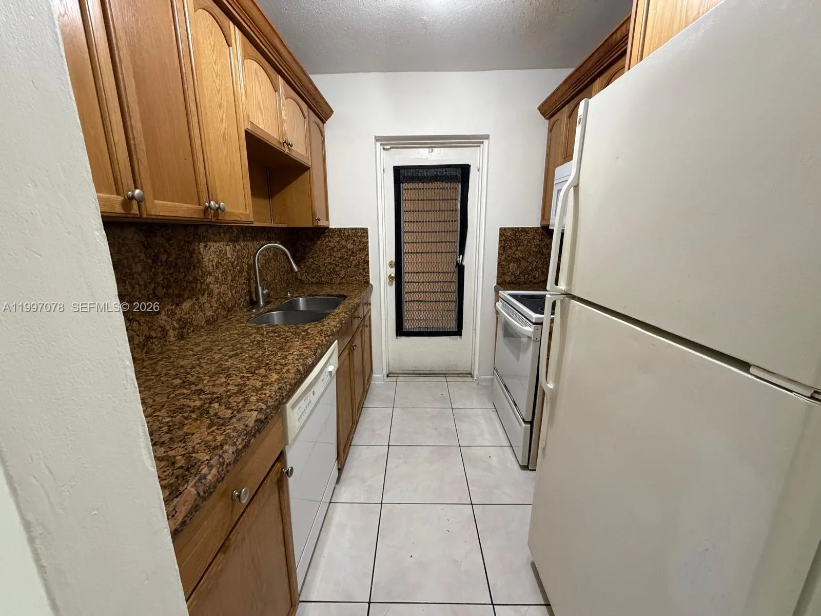 8704 NW 35th St # 208, Coral Springs FL 33065