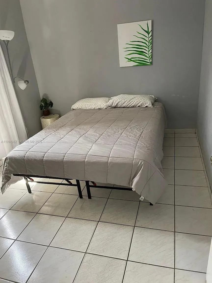 638 SW 15th Ave, Miami FL 33135