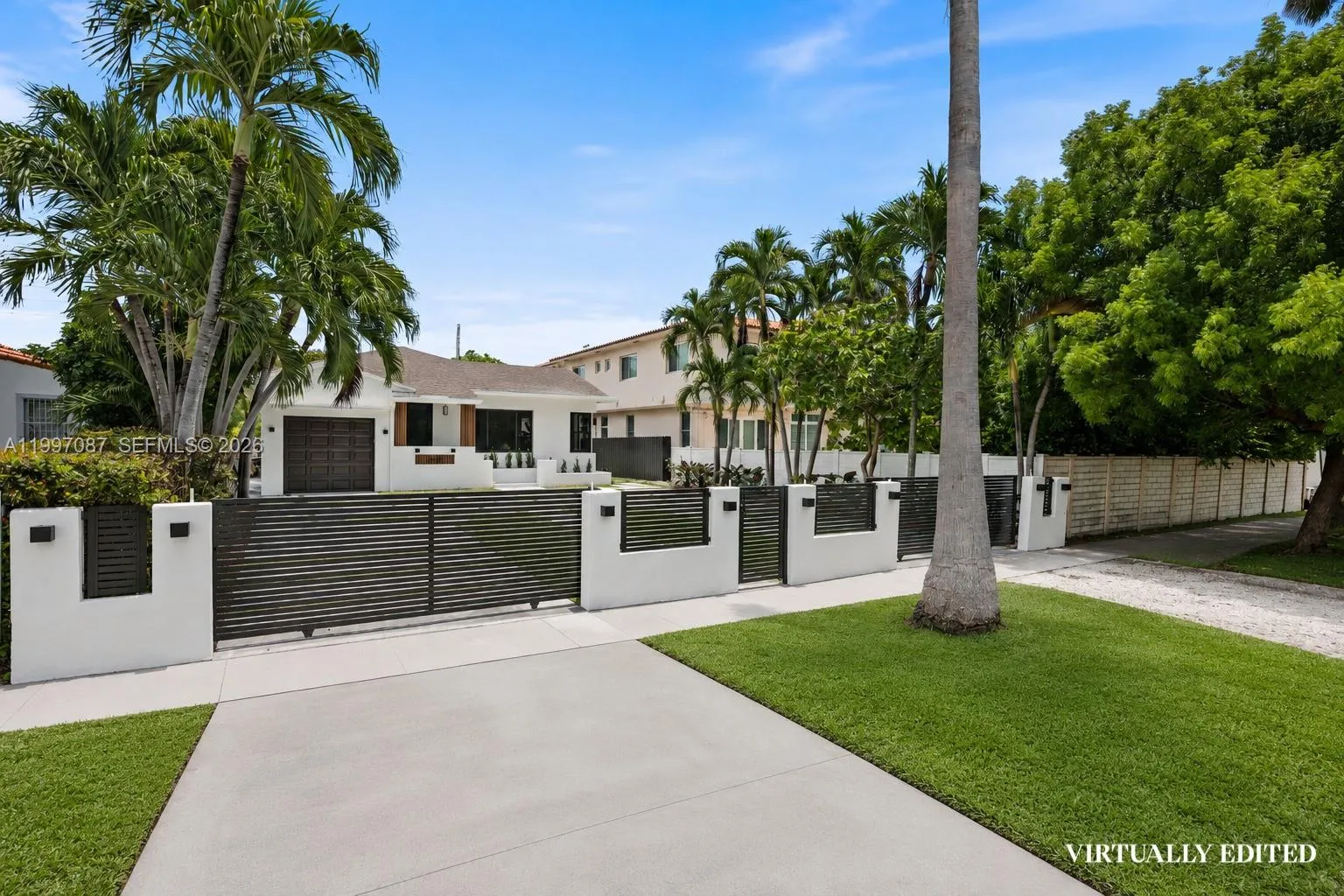 1405 Lenox Ave, Miami Beach FL 33139