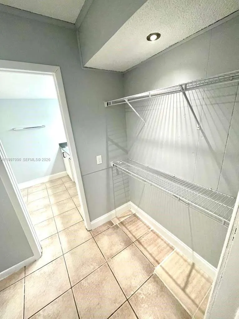 400 NE 18th Ave # 206, Homestead FL 33033