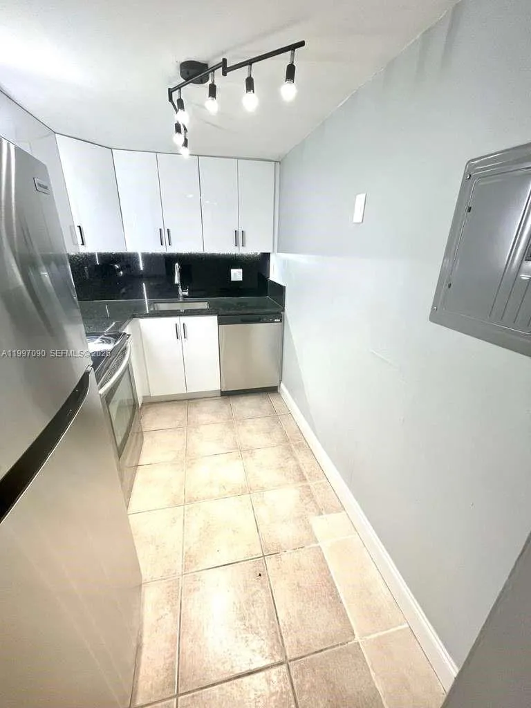 400 NE 18th Ave # 206, Homestead FL 33033