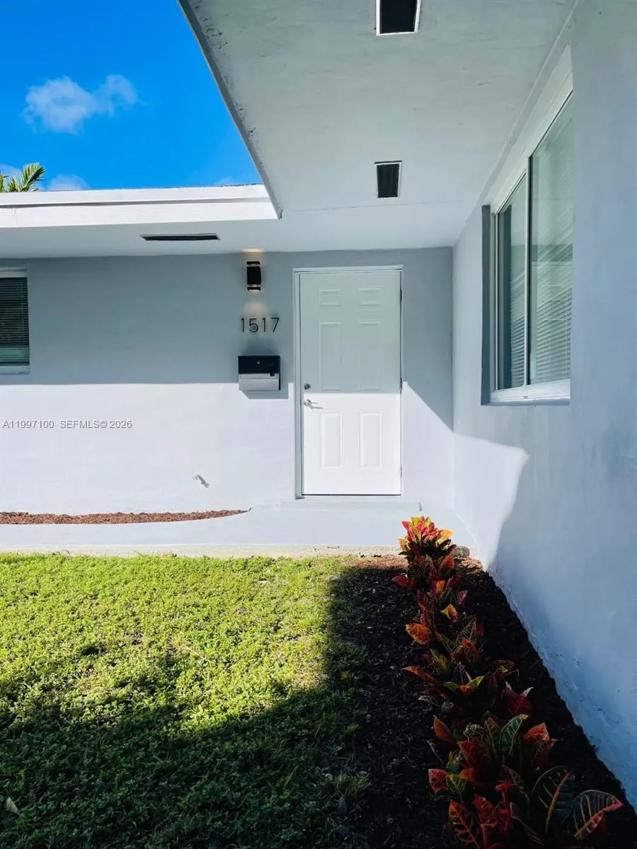 1515 NE 110th St # 1, Miami FL 33161