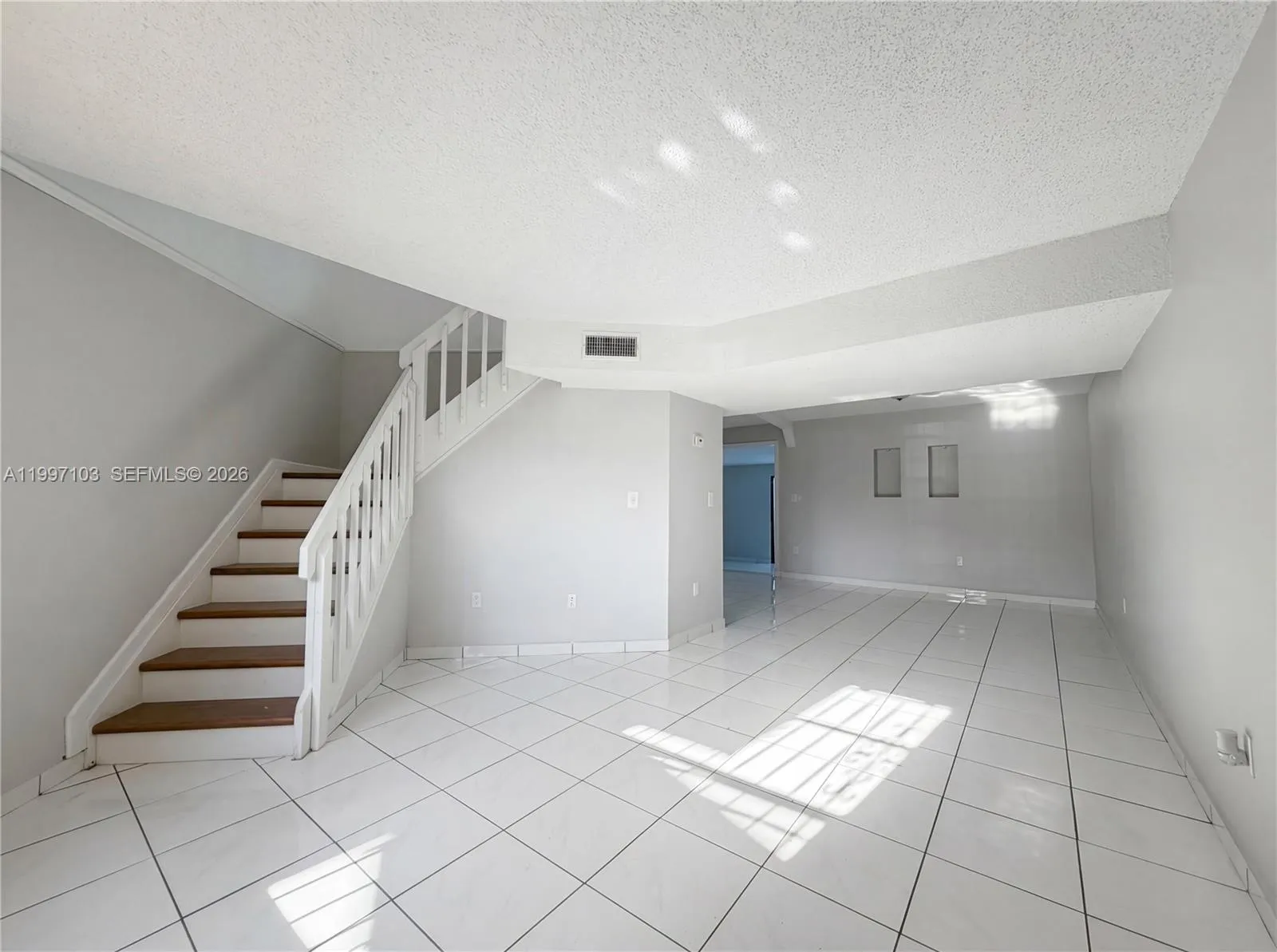 5790 W 26th Ave # 202, Hialeah FL 33016