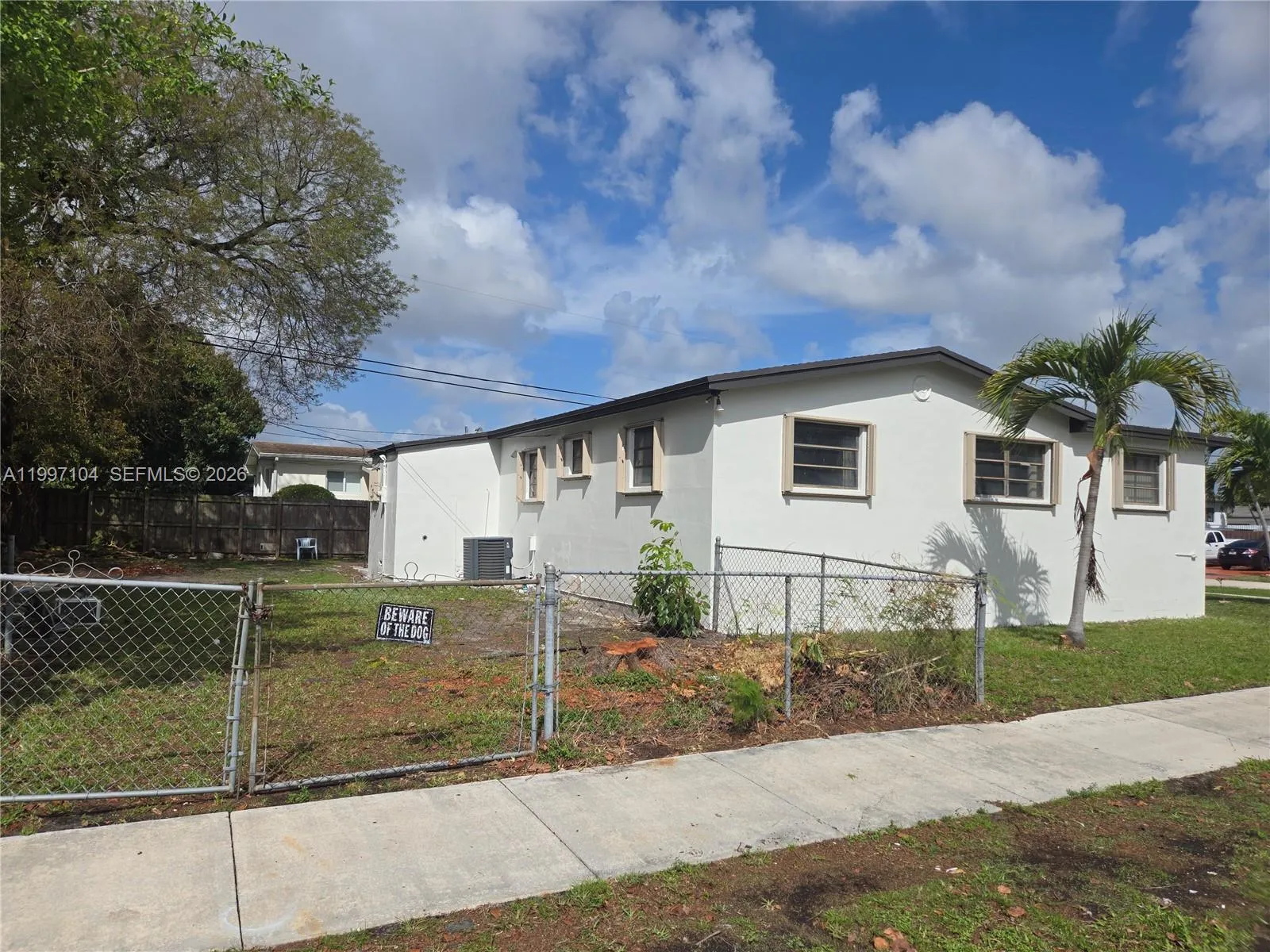 7840 SW 23rd St, Miami FL 33155