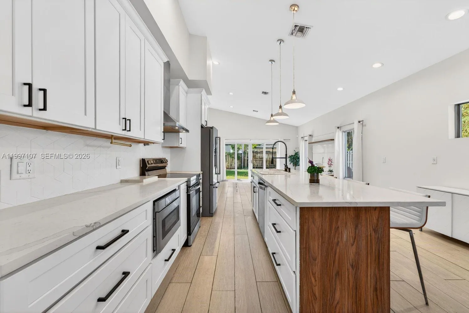 1126 NE 16th Ct, Fort Lauderdale FL 33305