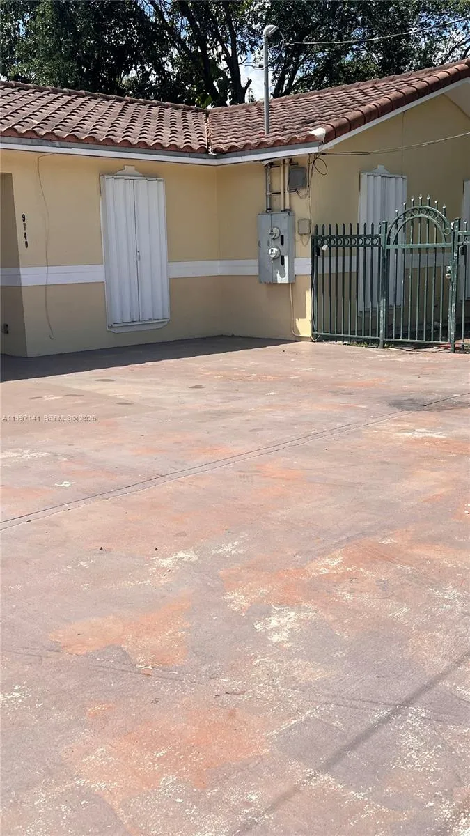 9740 NW 5th Ave, Miami FL 33150