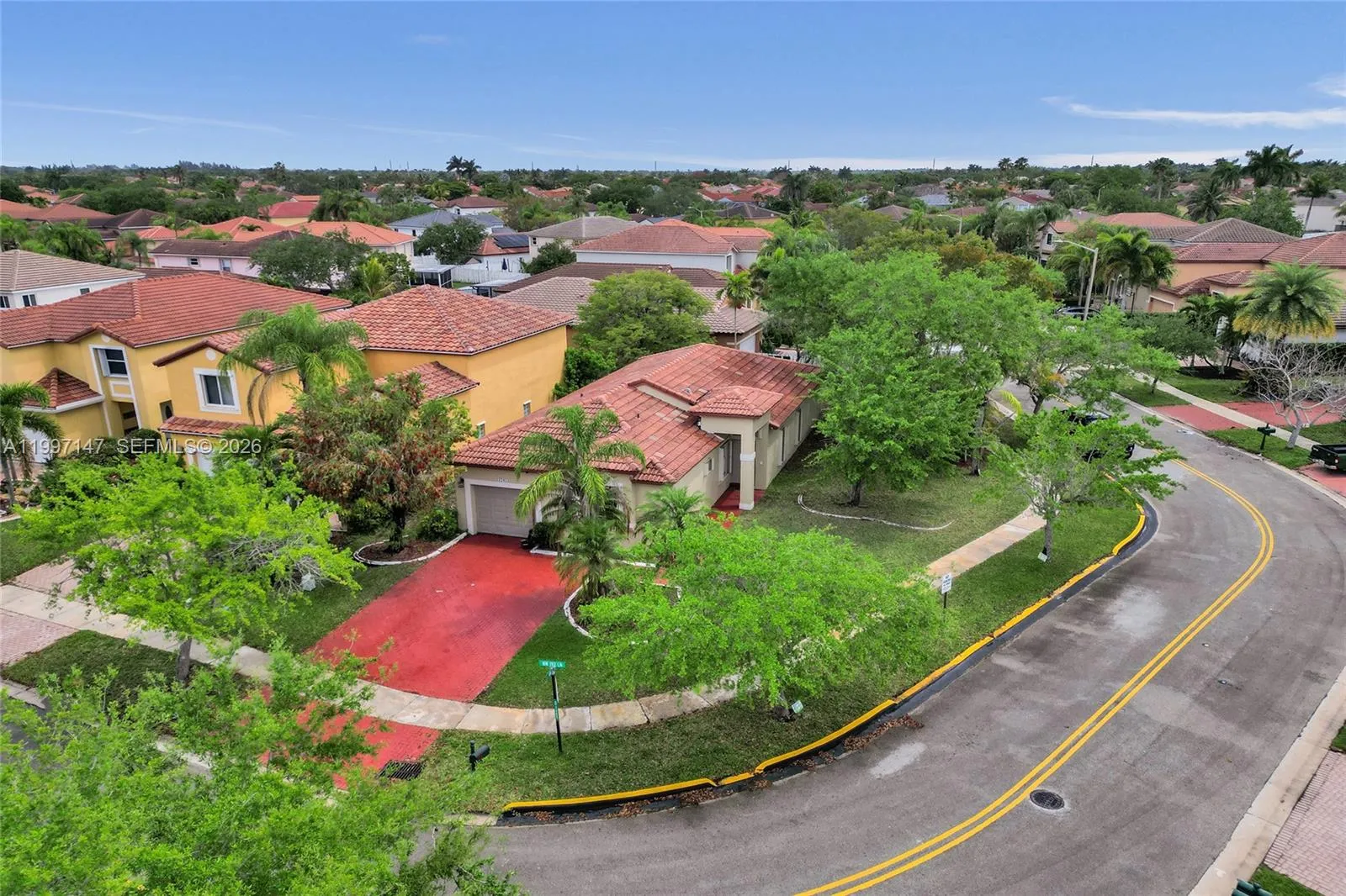 1201 NW 192nd Ln, Pembroke Pines FL 33029