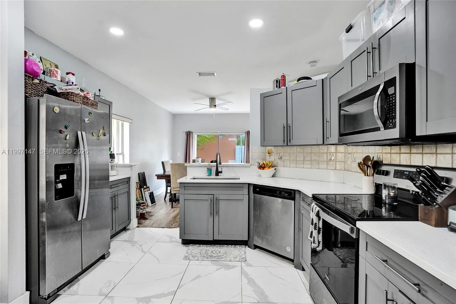 1201 NW 192nd Ln, Pembroke Pines FL 33029