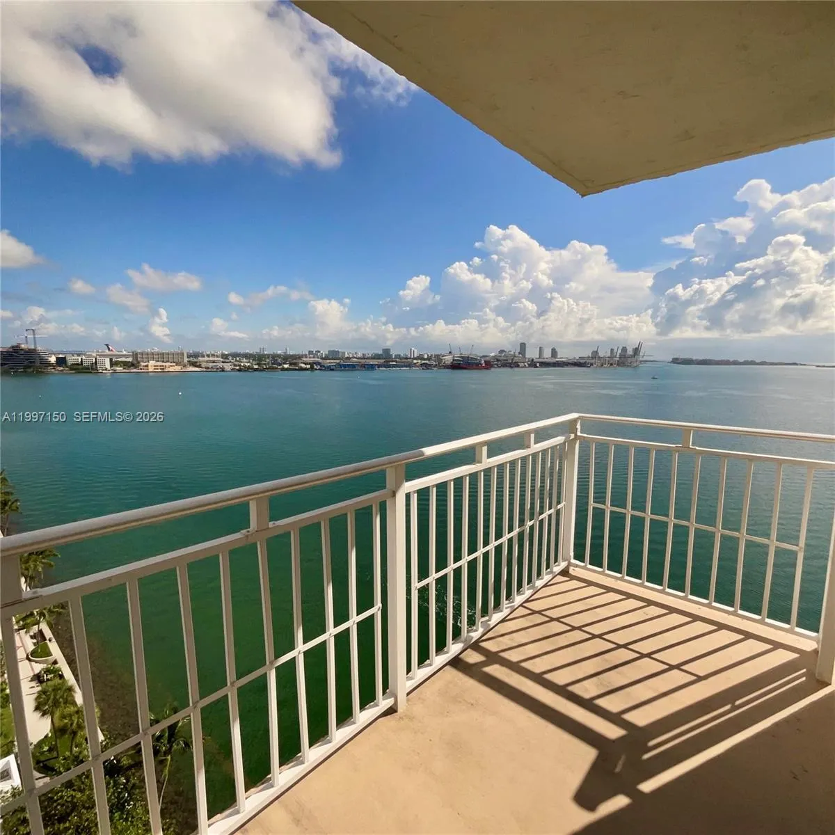770 Claughton Island Dr # 1715, Miami FL 33131