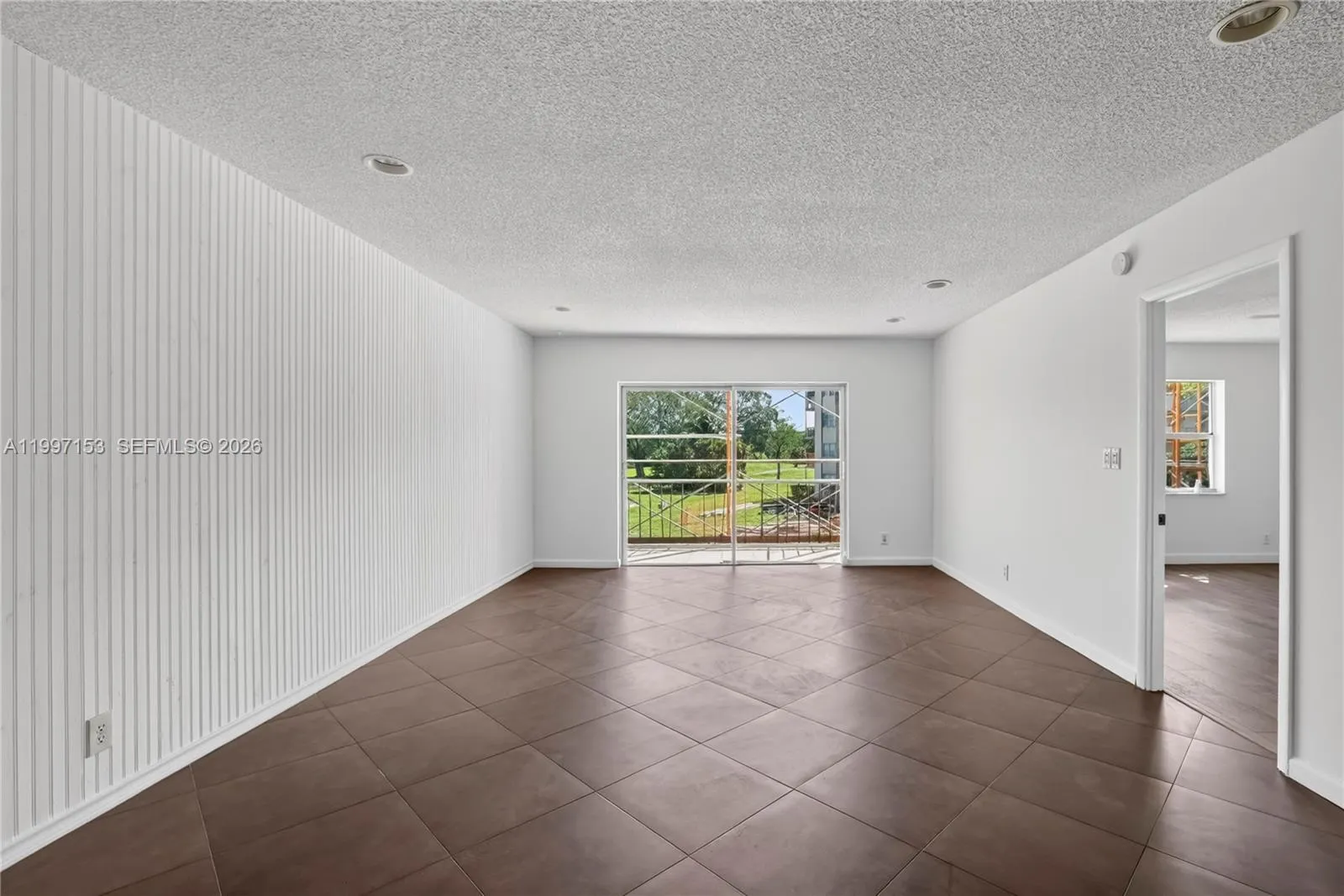 6201 N Falls Cir Dr # 207, Lauderhill FL 33319