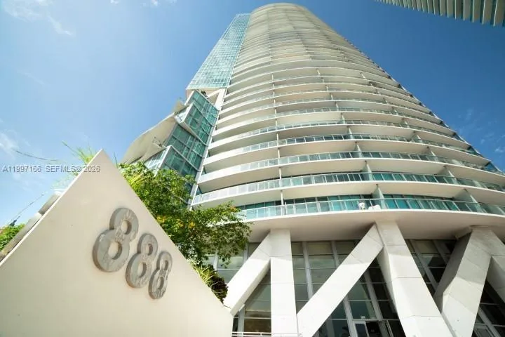 888 Biscayne Blvd # 2211, Miami FL 33132
