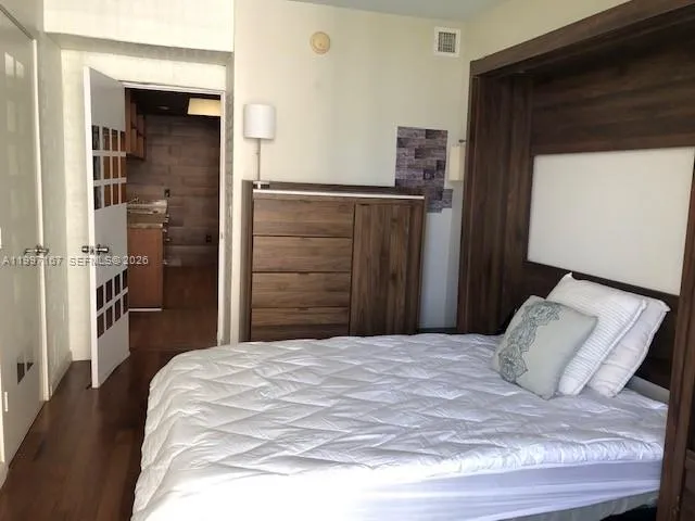 50 BISCAYNE BLVD # 502, Miami FL 33132