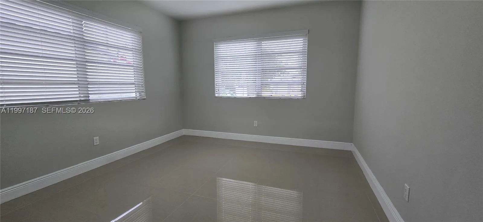 75 SW 32nd Ct Rd, Miami FL 33135