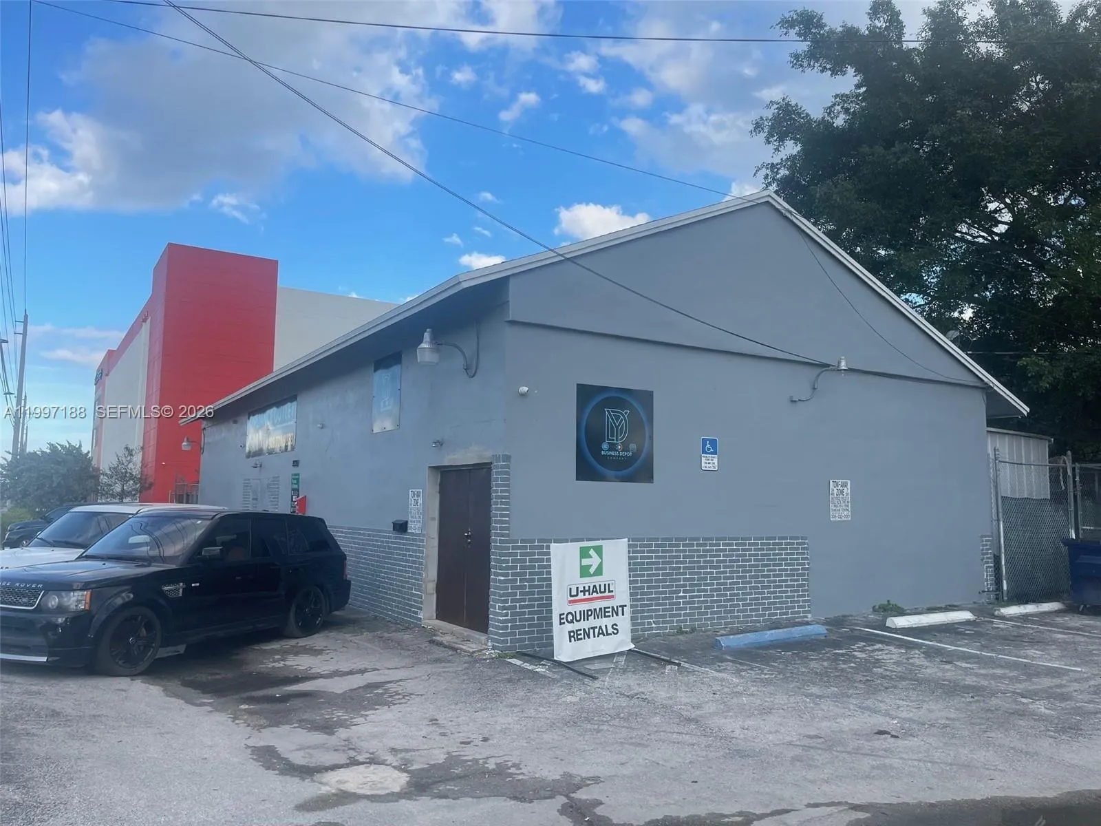23095 S Dixie Hwy, Miami FL 33170