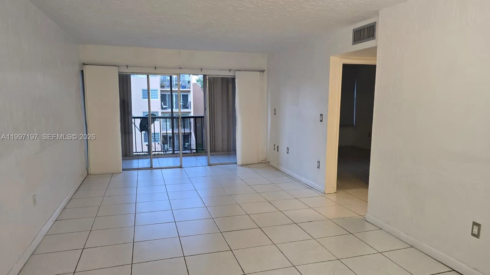 702 NW 87th Ave # 309, Miami FL 33172