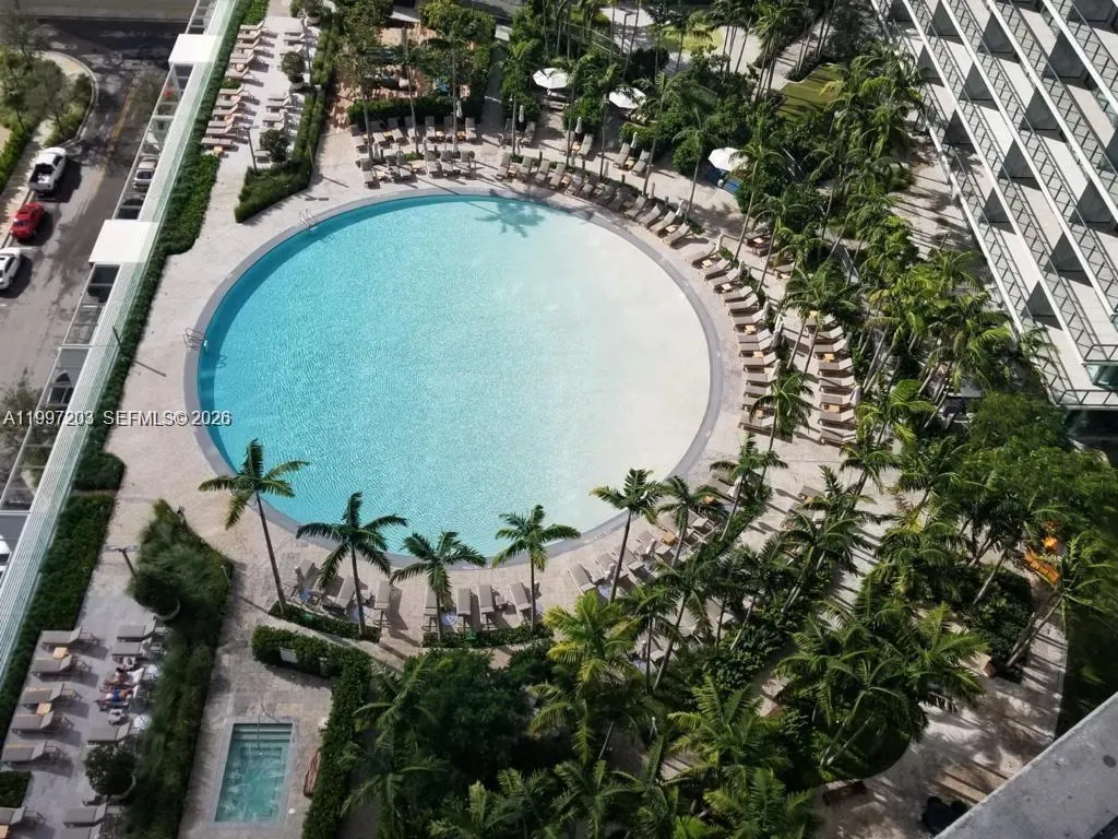 650 NE 32nd St # 2005, Miami FL 33137