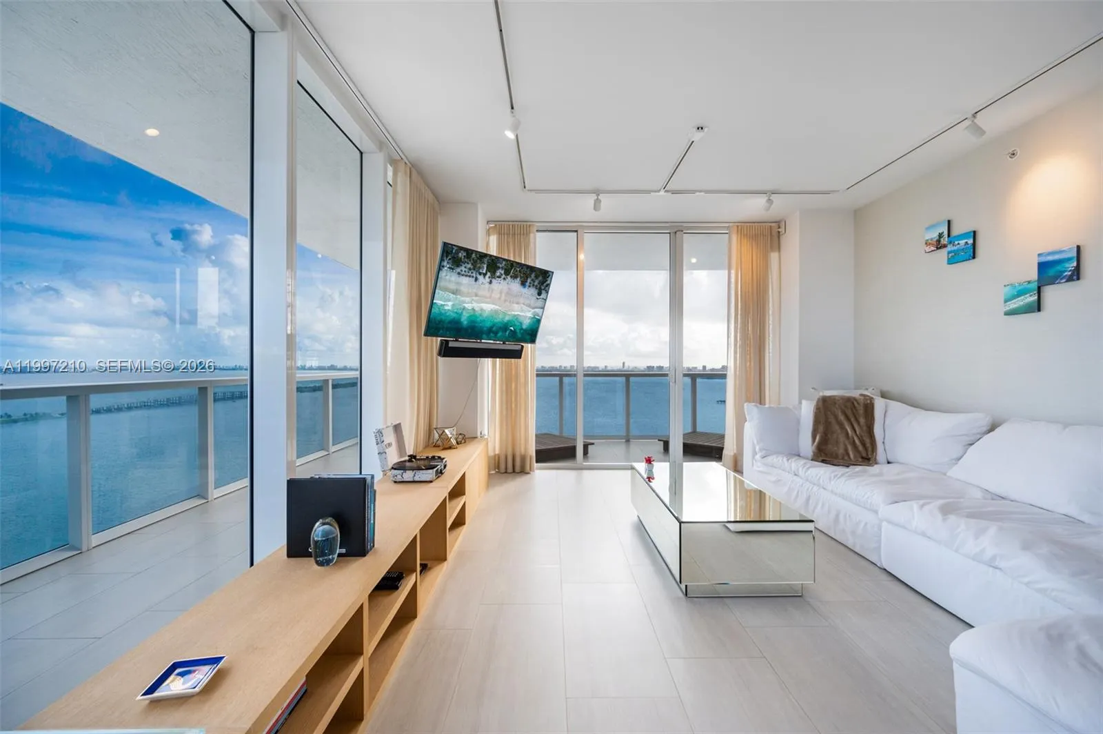 600 NE 27th St # 3201, Miami FL 33137