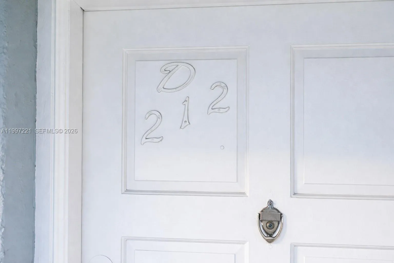 1755 W 60th St # D212, Hialeah FL 33012