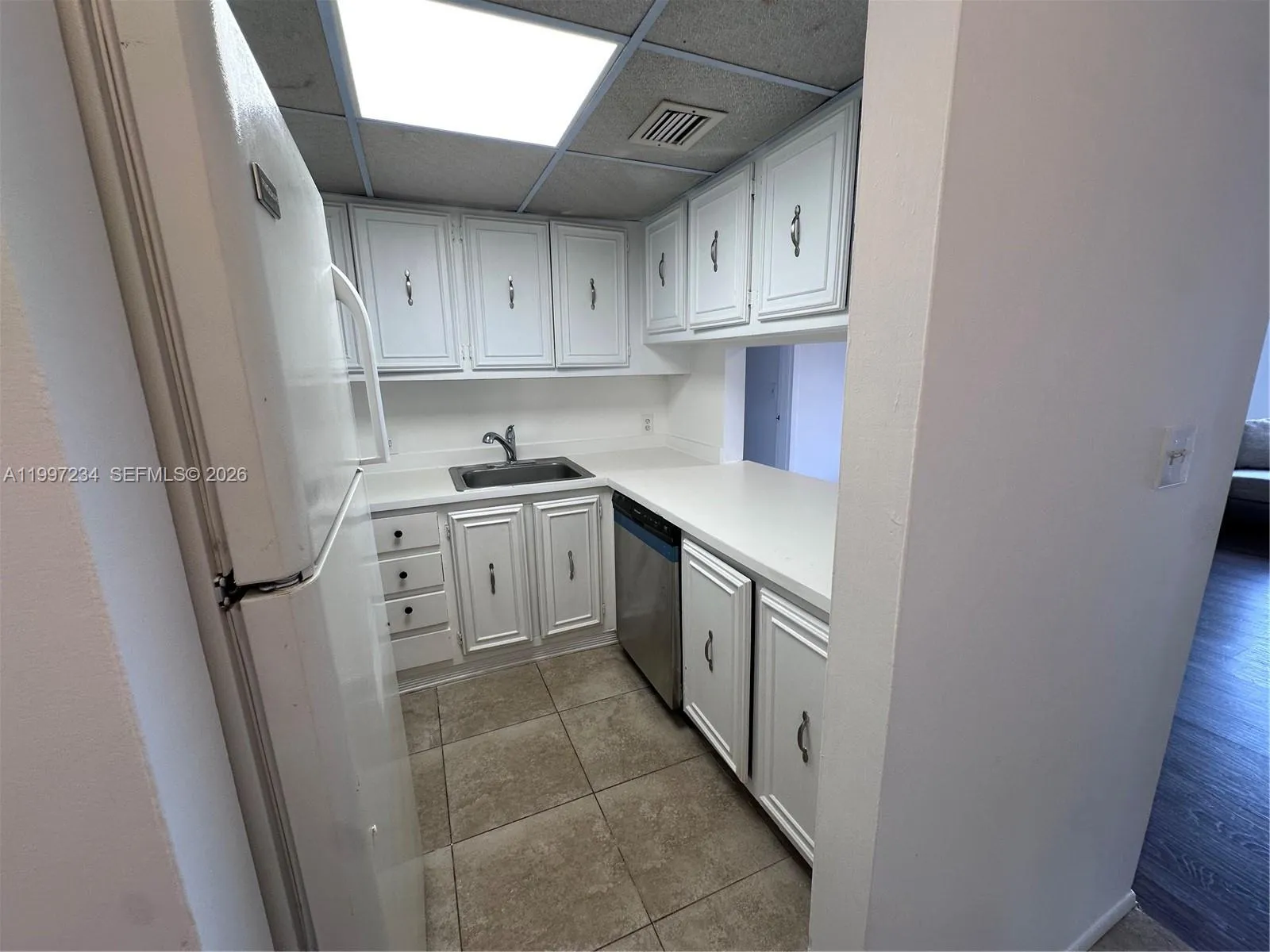 4848 NW 24th Ct # 412, Lauderdale Lakes FL 33313