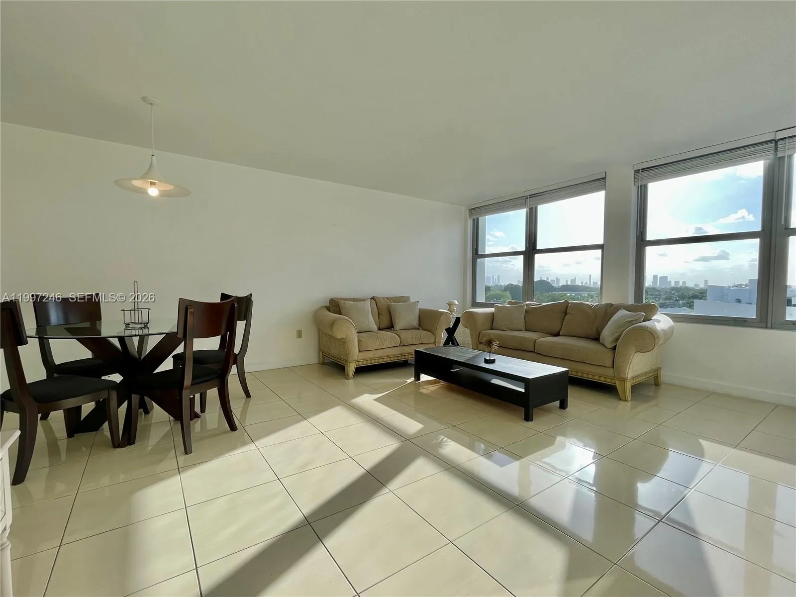 2899 Collins Ave # 810, Miami Beach FL 33140