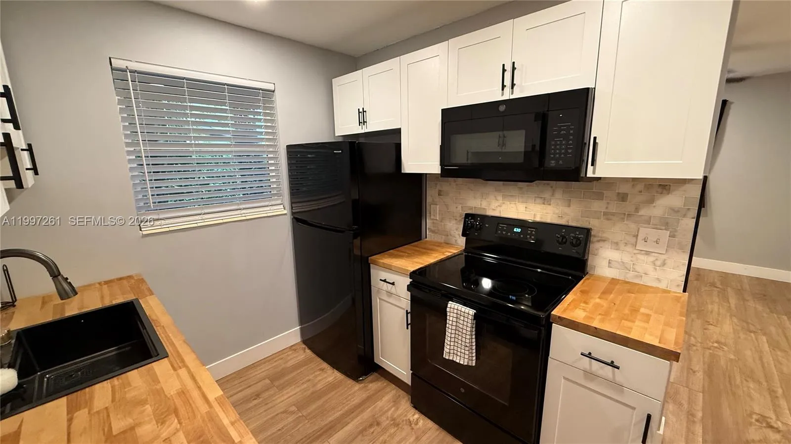 1035 SW 30th St # 1, Fort Lauderdale FL 33315