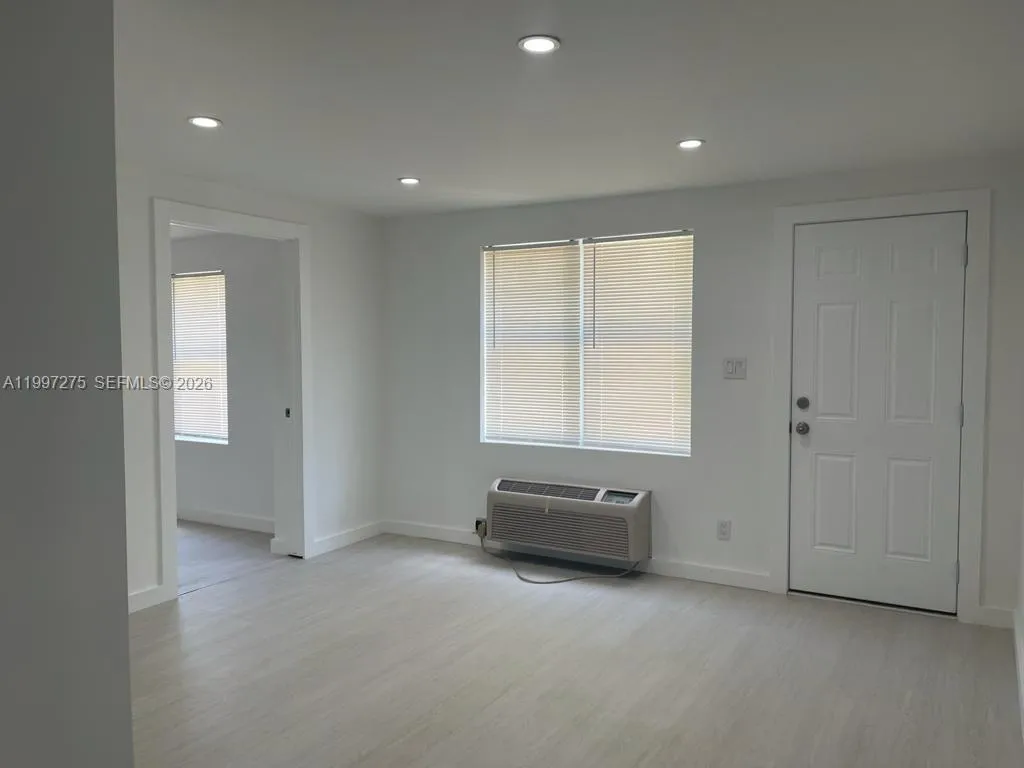 5800 Taylor St # 2, Hollywood FL 33021