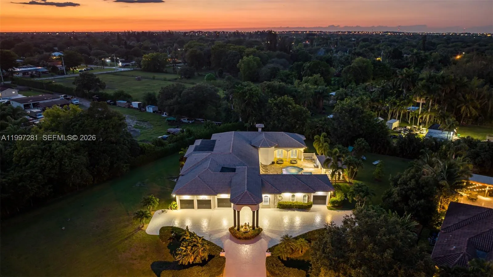 13751 Pine Meadow Ct, Davie FL 33325