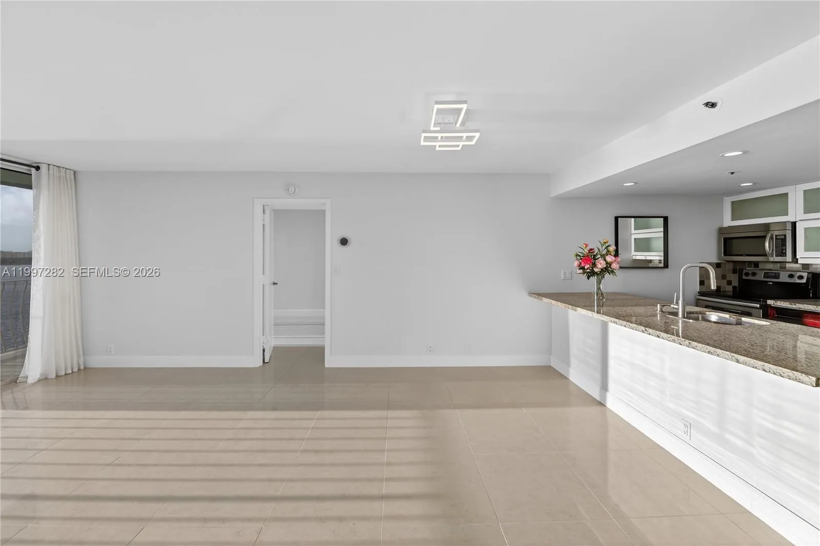 7601 E Treasure Dr # 1119, North Bay Village FL 33141