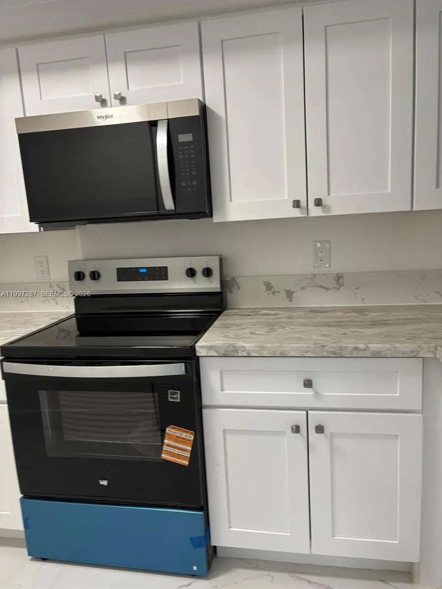 18840 NW 57th Ave # 301, Hialeah FL 33015