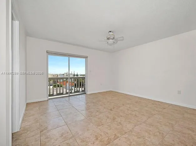 7620 Carlyle Ave # 606, Miami Beach FL 33141