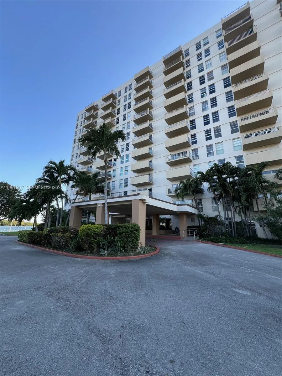 880 NE 69th St # 11M, Miami FL 33138