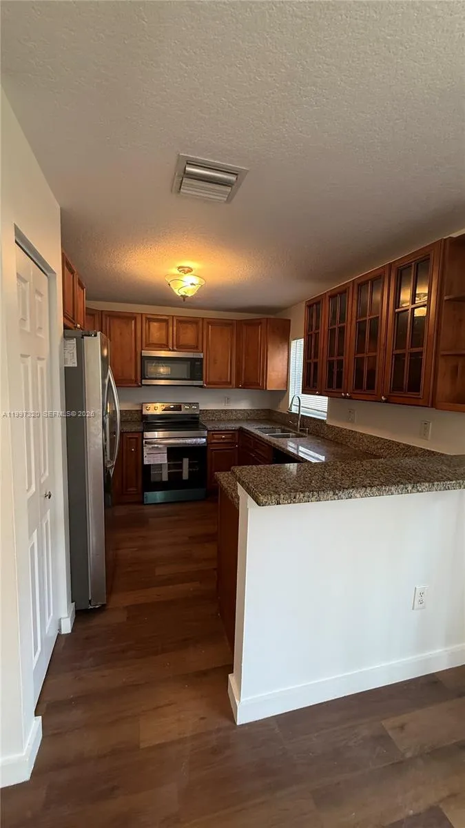 2262 NW 171st Ter, Pembroke Pines FL 33028