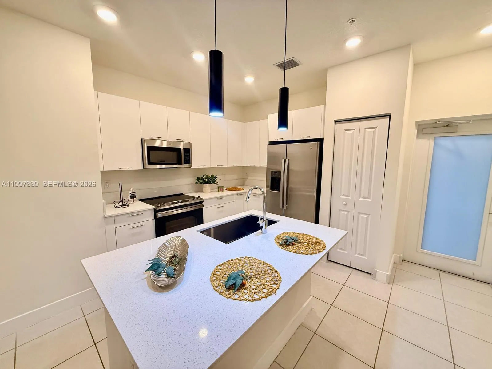 8001 NW 41st St # 305, Doral FL 33166