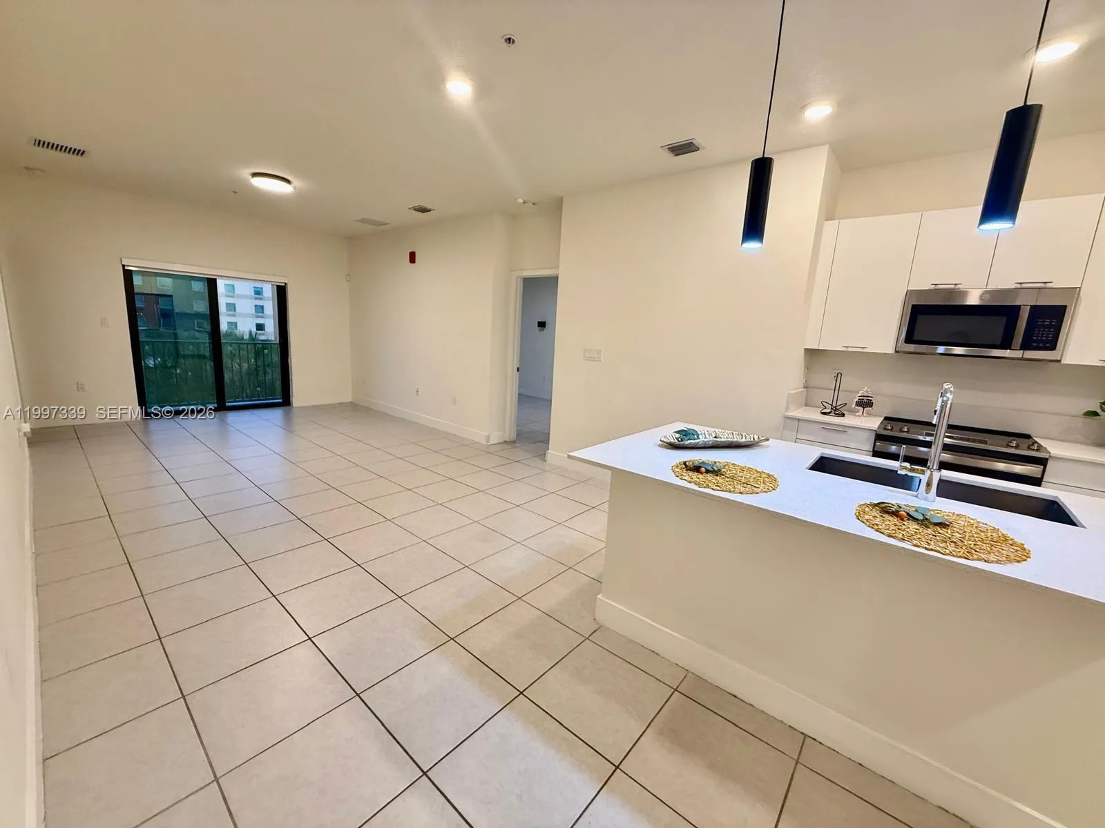 8001 NW 41st St # 305, Doral FL 33166