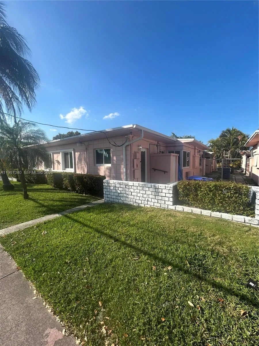1795 Calais Dr # 2, Miami Beach FL 33141